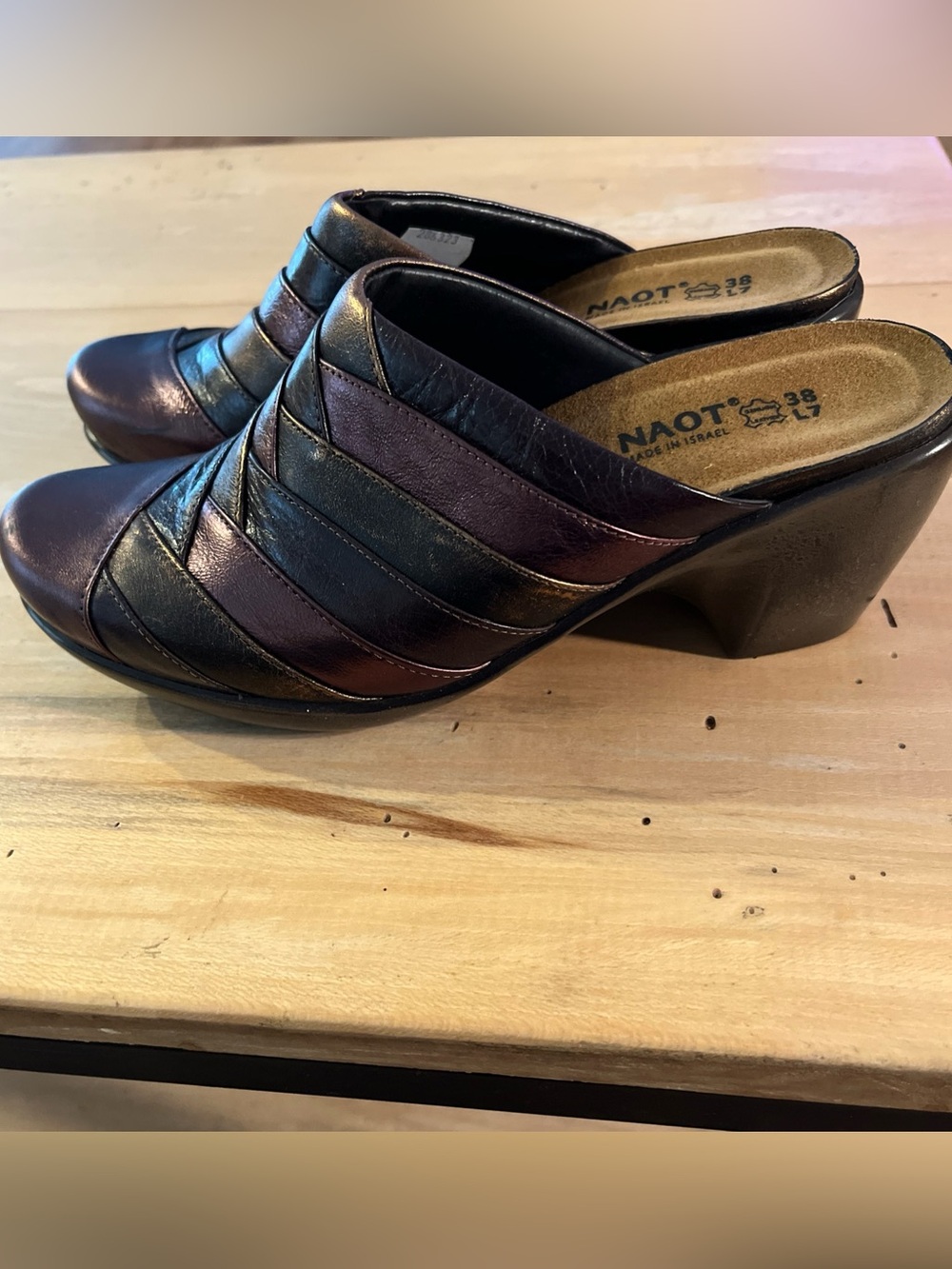 NWB Women's NAOT Mules Brown Bronze Leather Slip On Shoes 38/7-7.5